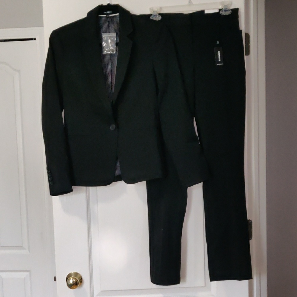Express Women's Pant Suit